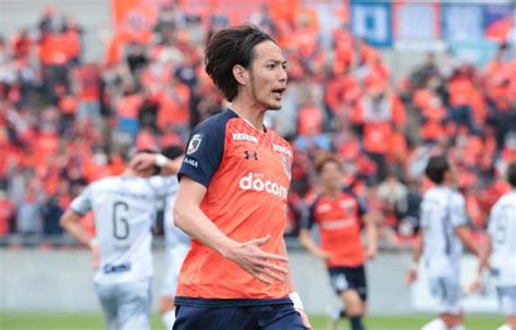 無敗のJ3大宮が首位に 岐阜はドローで2位 .